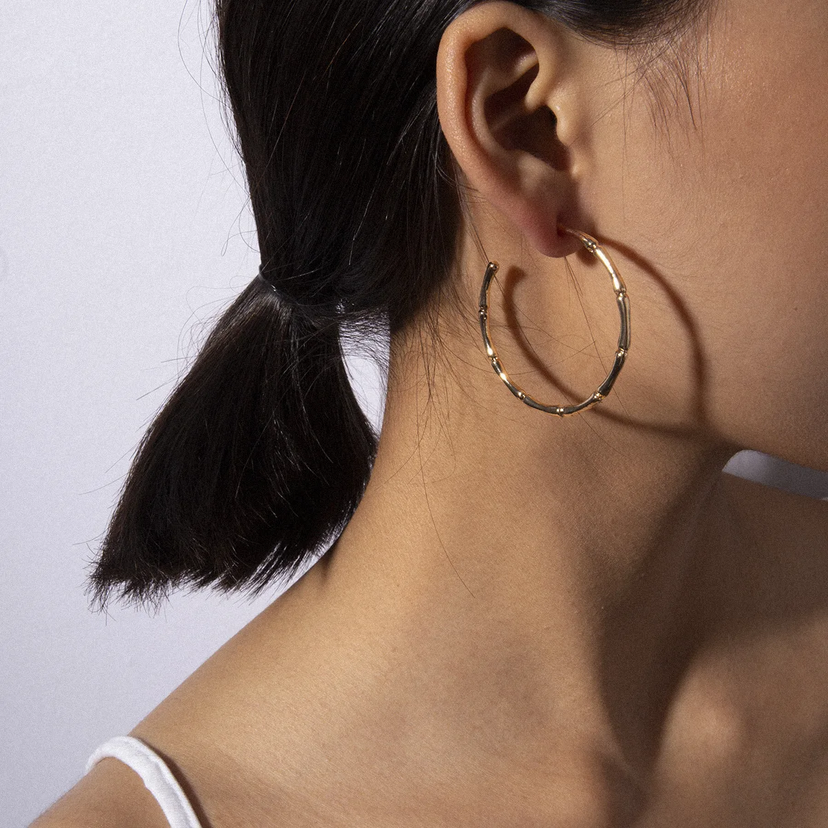 Simple Trendy Fashion C Shape Hoop Earrings for Women Metro Retro Punk Geometry Round Earrings Jewelry Wedding Party Gifts