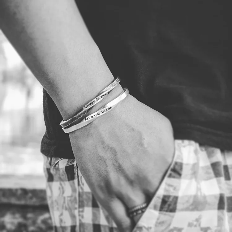 11180348129_696167829