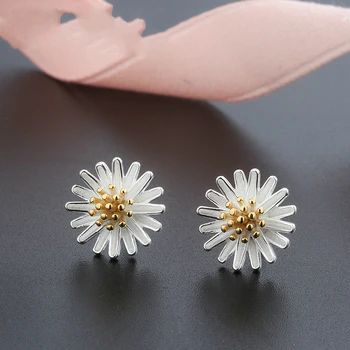 

BUDROVKY S925 Sterling Silver Daisy Earrings Women's Fashion Cute Ladies Christmas Earrings Birthday Party Jewelry
