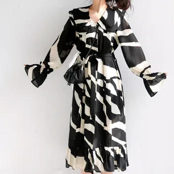 

DEAT Cow Cow Pattern Doll Collar Seven-point Sleeve Ruffled Side Loose Woman Dress Casual Fashion 2020 spring Dresses New TV034