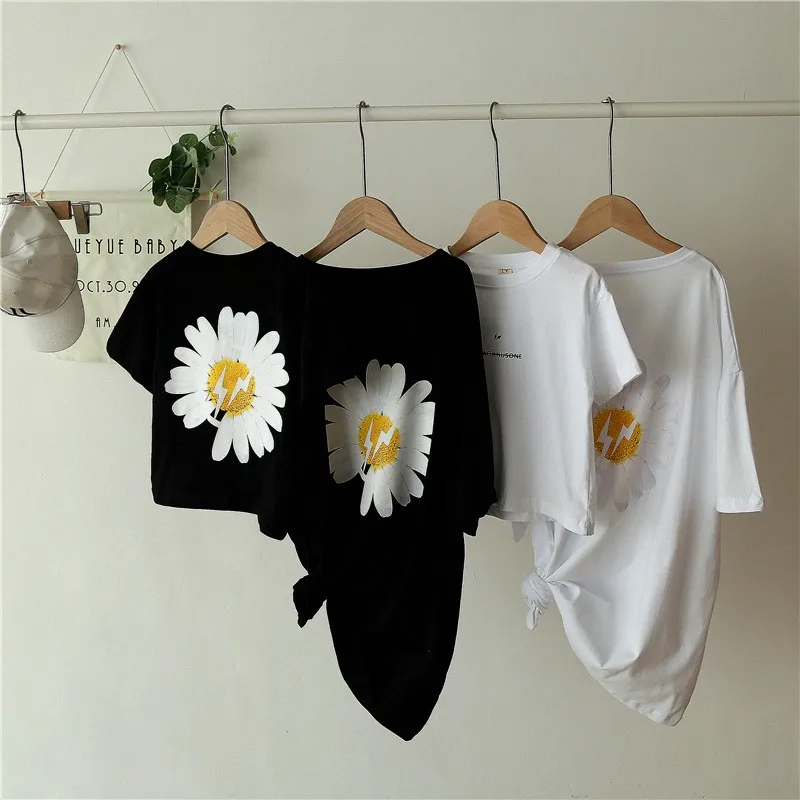 

summer Family Matching Clothes Mother Daughter Outfits Cotton Casual T-shirts Family Look cotton mother father Son clothing
