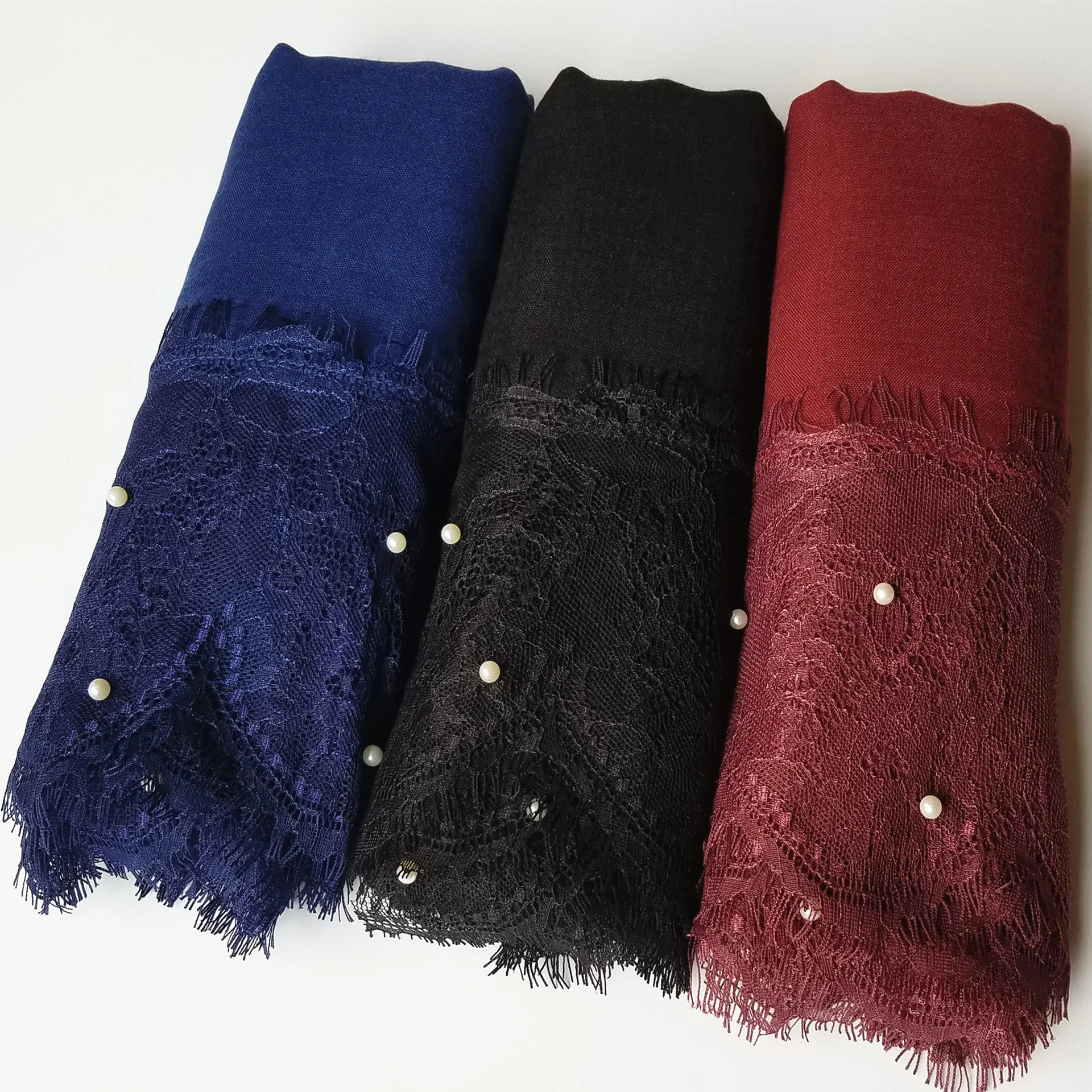 

Fashionable Cotton and Linen Monochrome Scarf Two-head Lace Pearl Shawl Panuelos De Cabeza Para Mujer Chale Femme Foulard Luxe