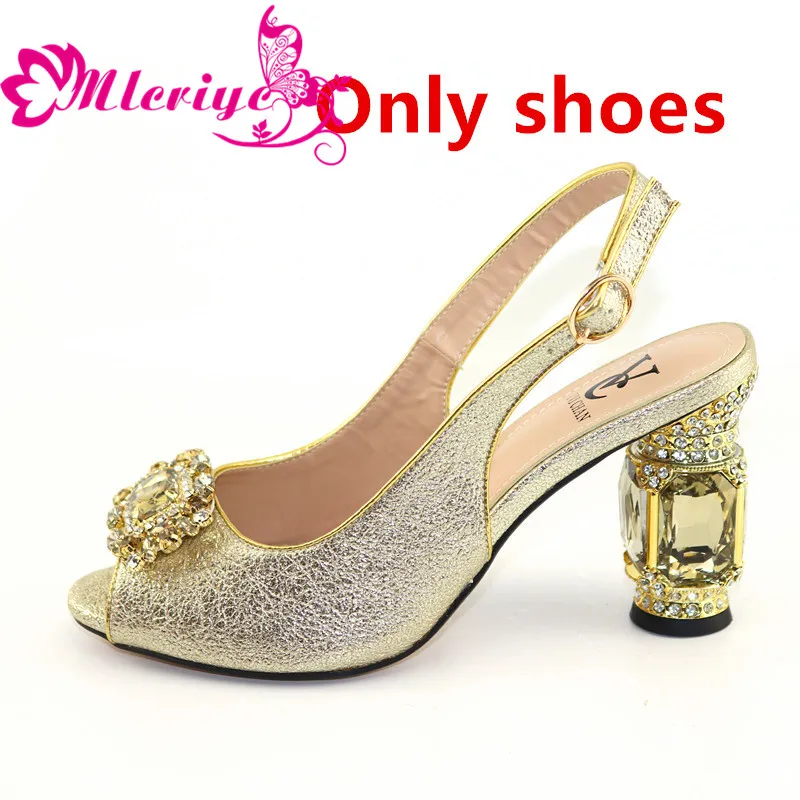 only gold shoe Новые модные Украшенные Стразы нигерийские Свадебные туфли и сумочка в комплекте Женская обувь в итальянском стиле комплект из обуви и сумки украшенные аппликацией - Цвет: only gold shoe