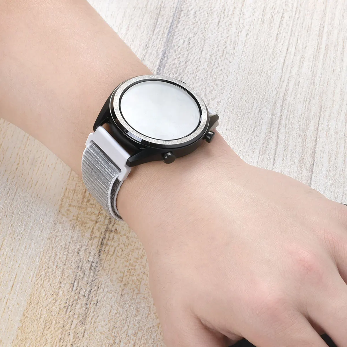 20/22mm Nylon band For Amazfit GTS/2/2e/GTS2 Mini/GTR 3 Pro 42mm/47mm/GTR2/2e/stratos 2/3 Sport Loop Bracelet Amazfit bip strap