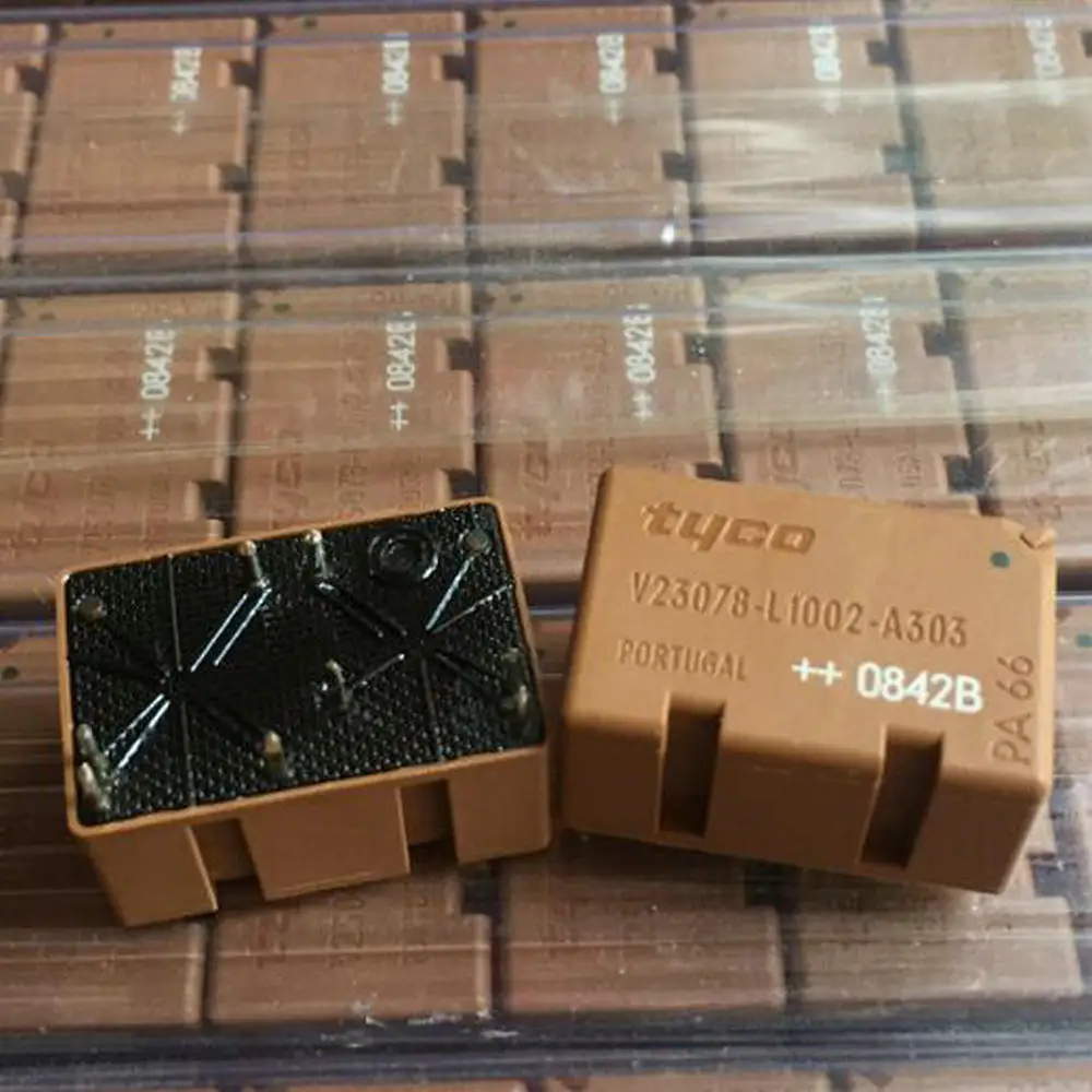 

2PCS V23078-L1002-A303 V23078 L1002-A303 DIP8
