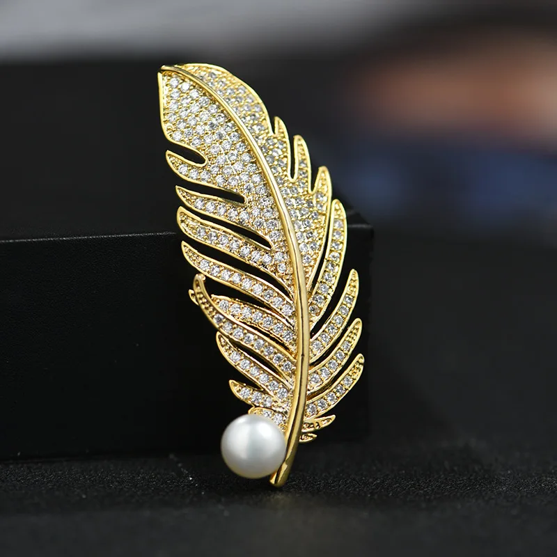 

Natural Freshwater Pearls Brooch Korean-style-Style Copper Micro Zircon Feather Corsage Pendant Dual Purpose-