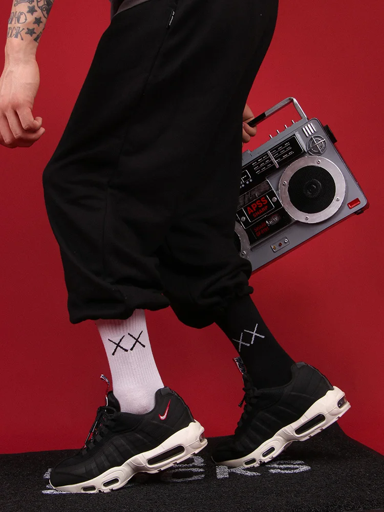 

Four Seasons Simple European and American Street Hip Skateboard Fashion Men SOCKS ins Hiphop Cotton Women Stockings