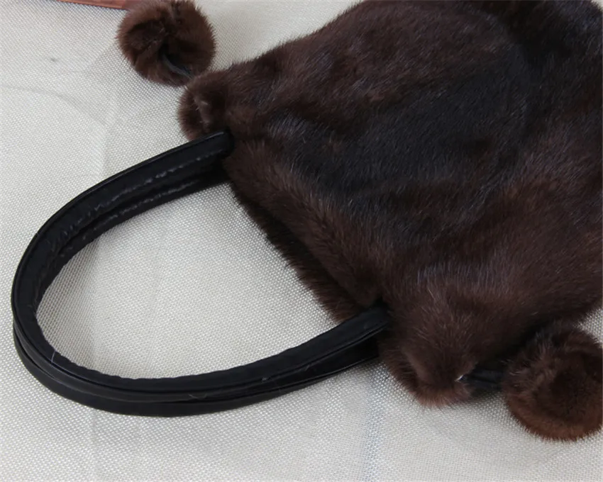 Fur bag ladies bag cute fashion leather grass leeches bundle bag small drawstring bag portable handbag female women B1