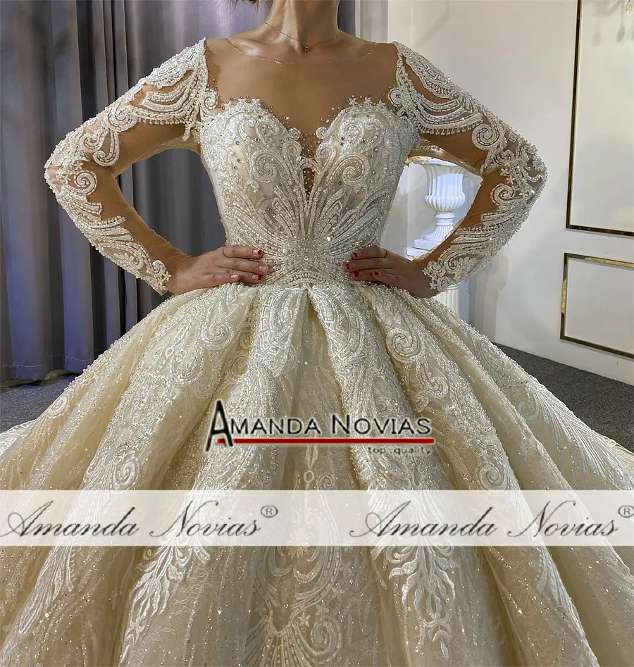 カスタマイズされた長袖の大きなボールガウン,プリンセスの