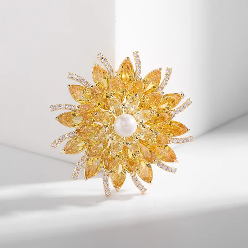 2022 Trend Snowflake Brooches Pins Luxury Jewelry брошь broche Marque Shining Crystal Cubic Zirconia Flower Corsage For Wedding