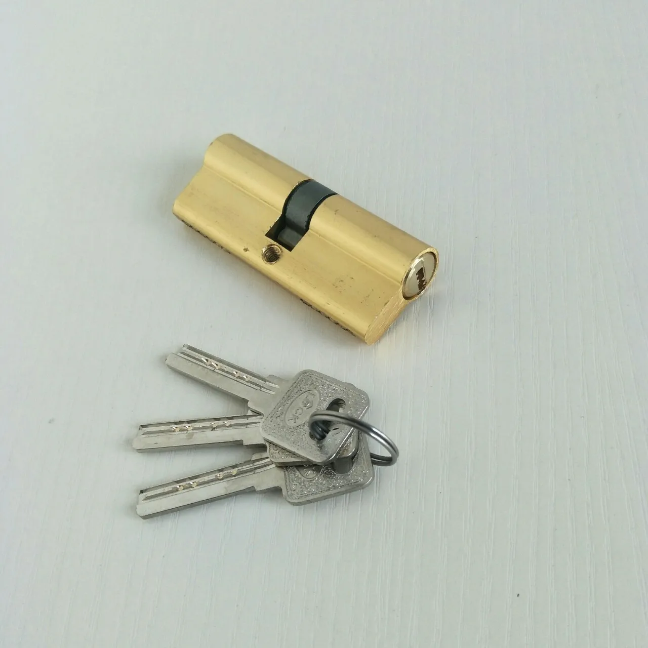 

Double Open Room Doorknob Protector Lock Cylinder Two-Block Key Solid Wood Door Lock Bedroom Lock Cylinder Lock Head Locks Acces