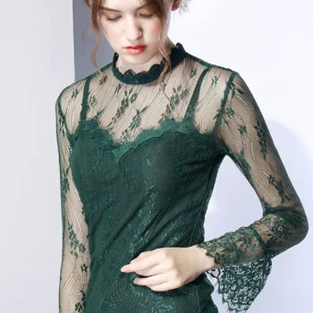 

New ladies chiffon trumpet sleeve fake two-piece round neck lace shirt
