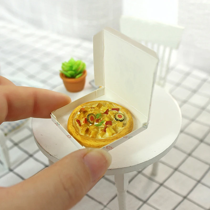 1/12 Simulation Food Model Dollhouse Miniature Accessories Mini Resin Pizza With Box Toys For Doll House Decoration