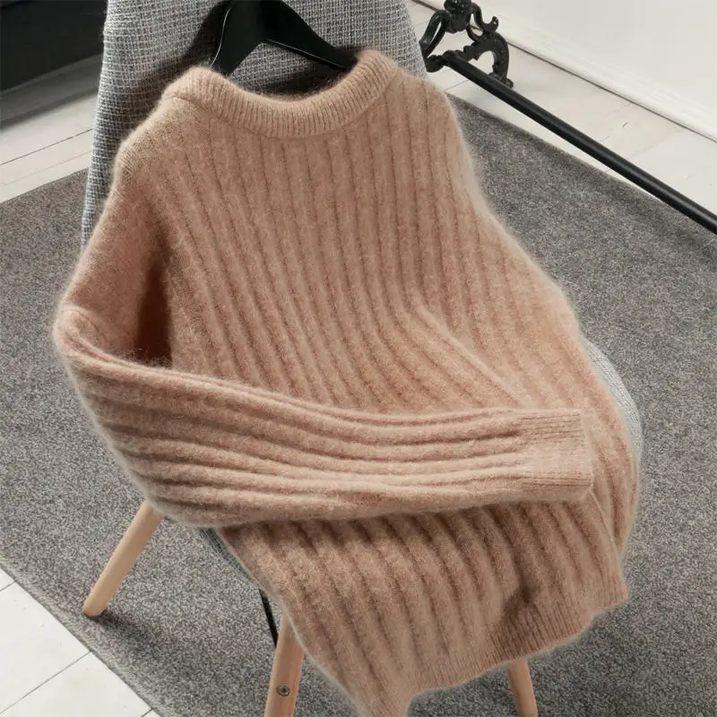 Свитер женский осенне-зимний с круглым вырезом | Женская одежда