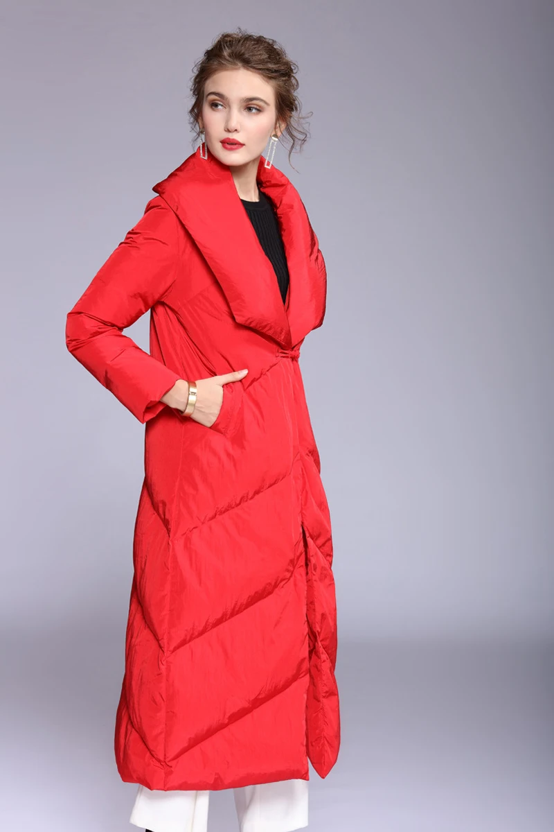 YNZZU винтажная зимняя куртка с отложным воротником для женщин, новинка, длинное стильное плотное теплое красное черное женское белое пуховое пальто A1139