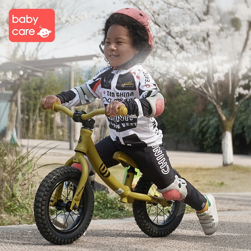 Babycare плоский автомобиль двухколесный игрушечный автомобиль баланс автомобиль мальчик/девочка без педали безопасный скользящий велосипед