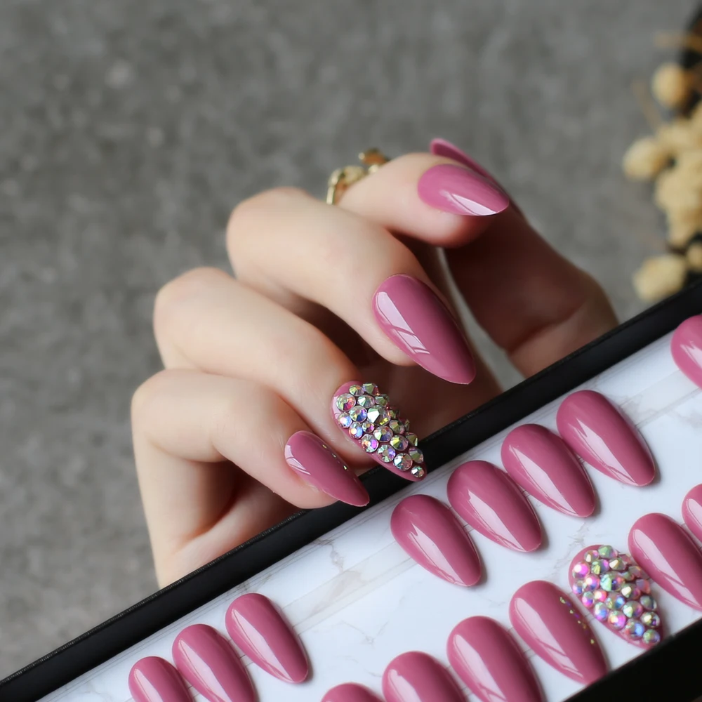 

UV glossy wedding false nails Water droplets shiny Bean red nails stiletto full crystal diamonds Handmade 28pcs full set