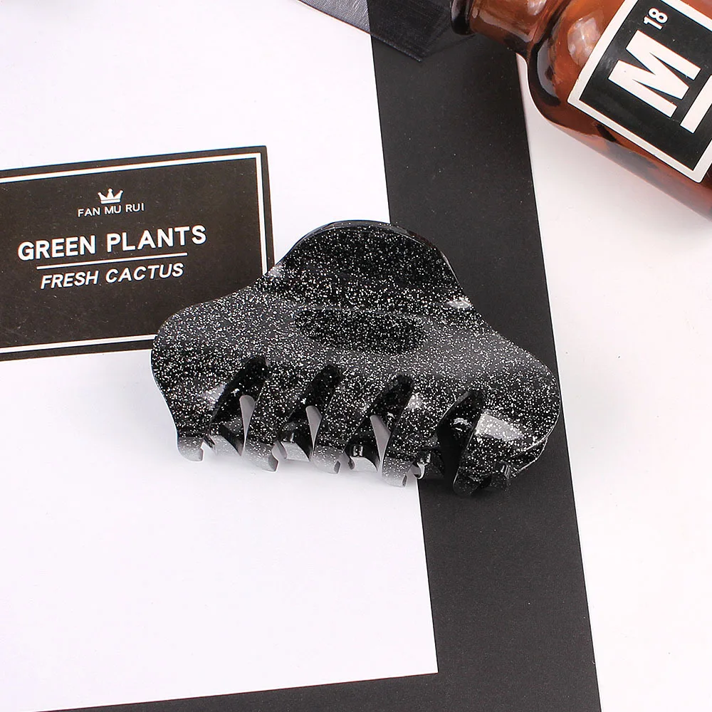 12261601602_64356601