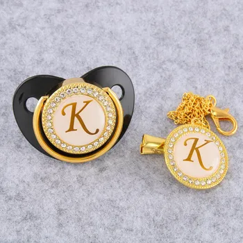 

Luxe Chupeta Para Bebes Black Baby Pacifier And Chain Clip Golden 26 Initial Letters BPA Free Baby Dummy 0-18 Months