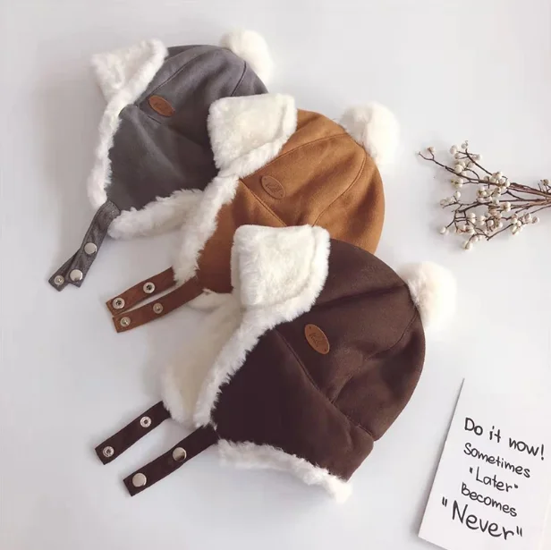 Осенне-зимняя детская шапка из толстого плюша для мальчиков и девочек, детская шапка Lei Feng с защитой ушей, Детские теплые кашемировые шапочки из овечьей шерсти