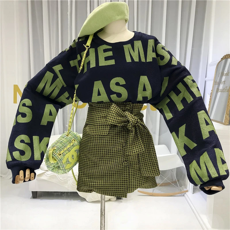 

2019 Autumn Two Piece Set Top and Skirts Above Knee, Mini High Street Loose Print Sweatshirt Womens 2 Piece Sets Fashion