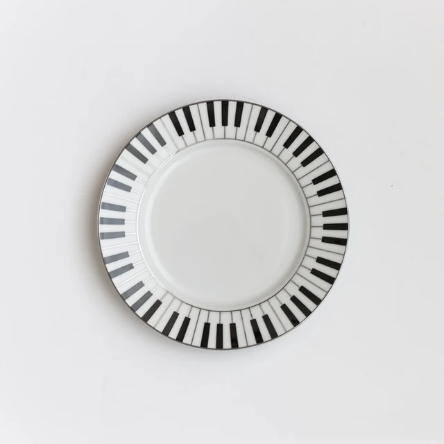 Musical Notes 9-inch Plates 8 pack