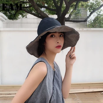 

[EAM] Women Dome Double Side Wear Striped Fishermen Hat New Round Dome Temperament Fashion All-match Spring Autumn 2020 JT790