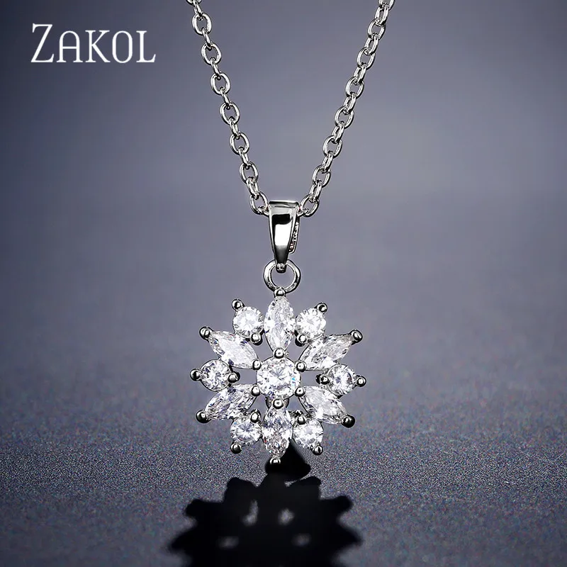 ZAKOL Fashion Rose Gold Color Pendants Flower Cluster Clear Crystal Zirconia Sweet Necklaces For Women Jewelry FSNP2105