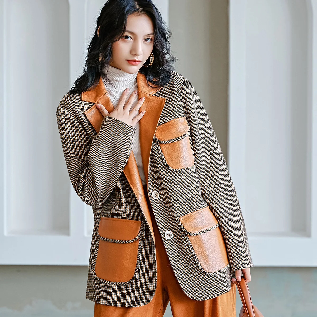 Fashion Tide New Lady' Leather Jackets Coat Autumn And Winter Korean Women Long Section Lapel Plaid Warm Suits PB779