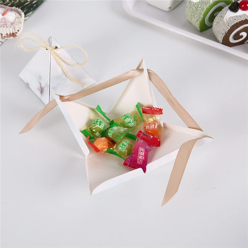 50 Pezzi Scatole Regalo Per Feste,Scatole Bomboniere Baby Shower,Scatola Vuota Caramelle Bambini,Confezione Regalo Caramelle Nastro,Viene Fornito Con Nastri,Adatto Per Baby Shower,Feste Di Compleanno