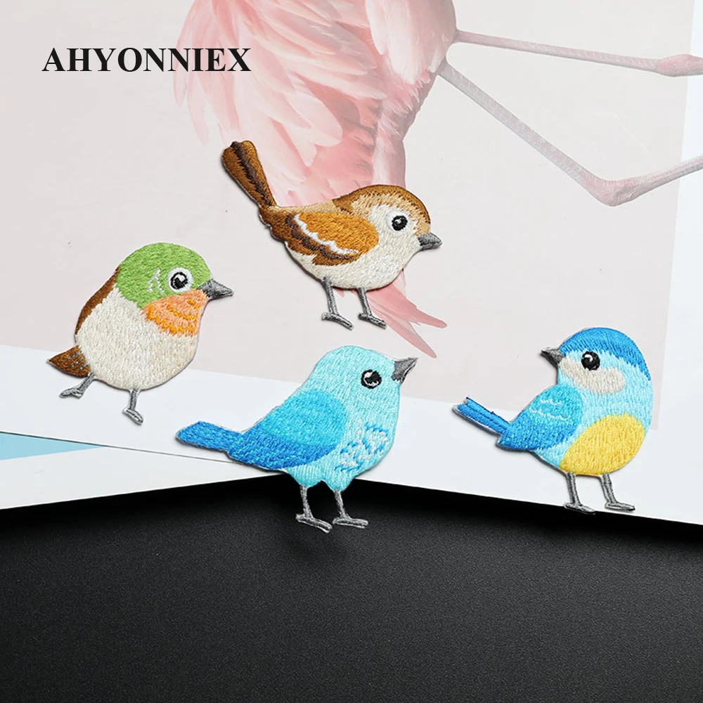 AHYONNIEX 1-teilige bestickte süße Vogel-Aufnäher für Kleidung, Taschen, DIY-Applikation, Stickerei, Parches zum Aufbügeln für Kleidung