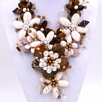 

2017 New White Howlite Picasso Jaspis Jasperr Jaspa Brown Pearl Shell Flower Necklace Party Christmas