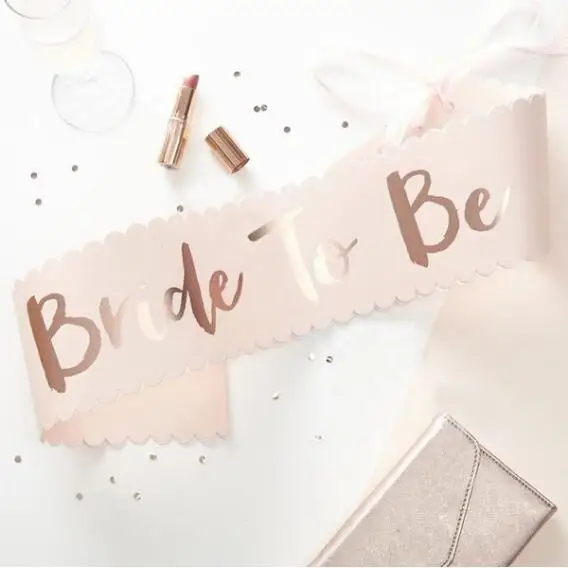 Bride To Be Невесты, чтобы быть девичника вечерние пояса команды невесты, чтобы быть створки курицы декорации на свадьбу, вечеринку вечерние Свадебные невесты плеча створки - Цвет: Bride To Be