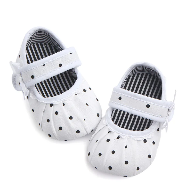 Цветочные кроссовки для новорожденных девочек; Повседневная хлопковая обувь с бантом для маленьких девочек; обувь для малышей