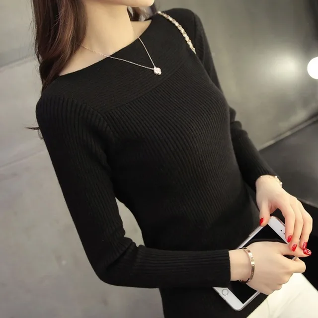 Женский вязанный свитер белый с длинным руковом 4