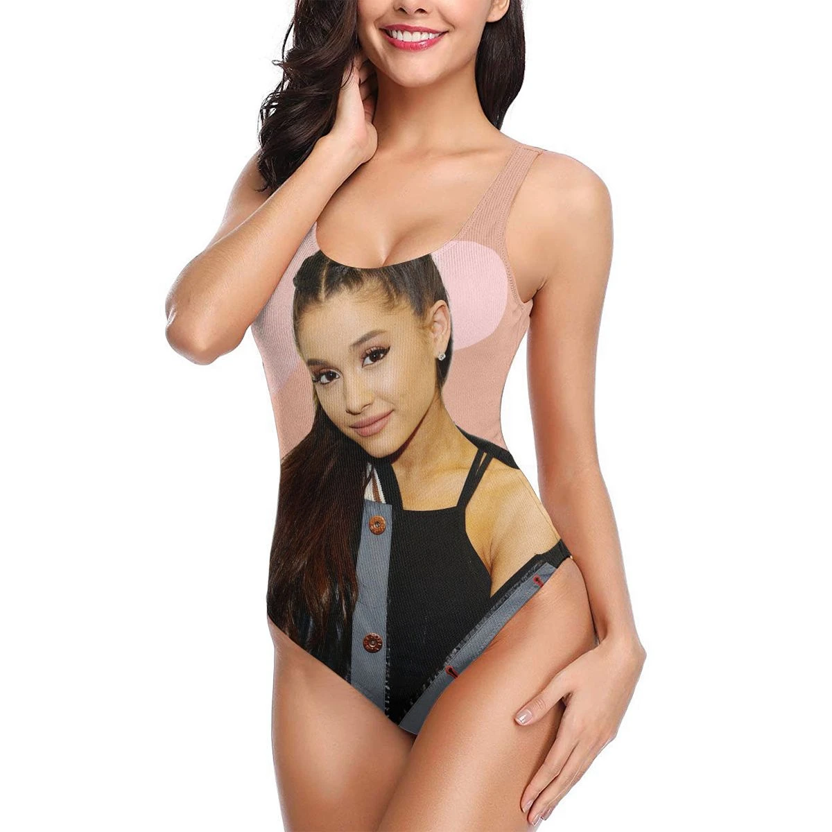 Ariana Grande En Maillot De Bain