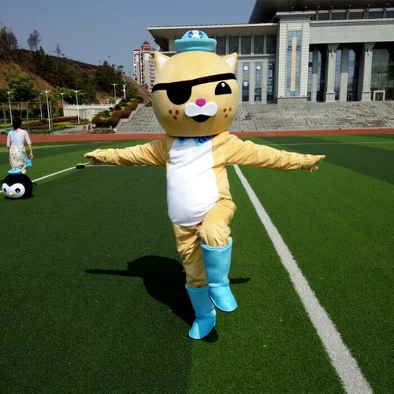 Мультипликационный персонаж полярный медведь капитан полиции фильм талисман