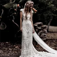 Bohemian Lace Sheath Wedding Dresses Boho Vintage Short Sleeves V-neck Backless Beach Bridal Gowns Vestido De Novia Customized 1
