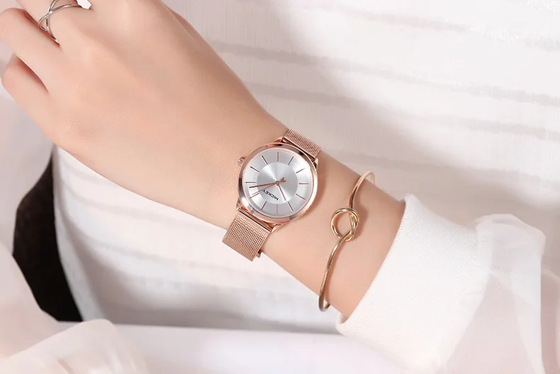 Disney Mickey Mouse Women Quartz Watch 3Bar Waterproof Simple Fashion Cute Round stainless steel Strap Women Watches Gift Alloy