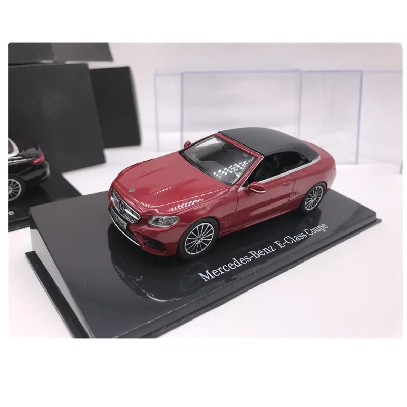1:43 сплав модель автомобиля Mercedes-Benz E-CLASS модель игрушечной машины коллекция подарок - Цвет: Красный