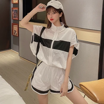 

2020 Summer New Women's Plus Size Two Piece Outfits Casual Short Sleeve Sports Suit Women Two Piece Set Top and Shorts Set
