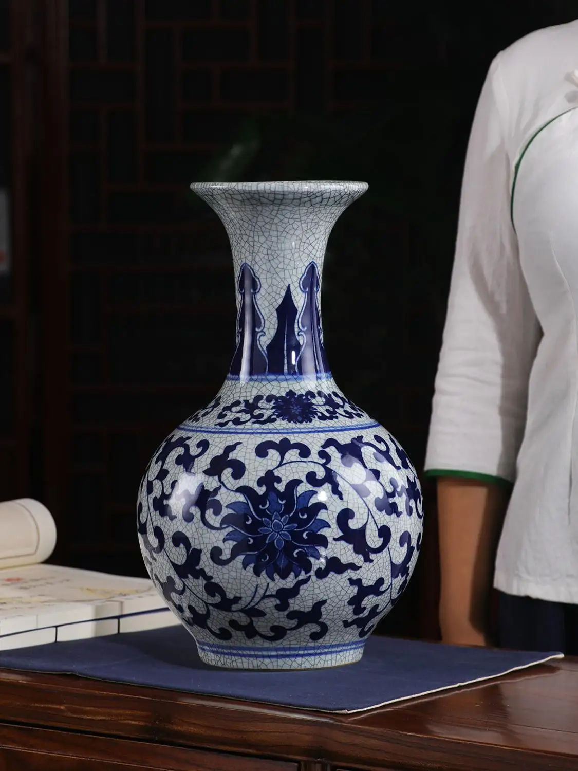 

Jingdezhen Ceramics Craft Best Antiques Vase Decoration Porcelain Porcelain Decoration Handmade Traditional Craft 19 Models