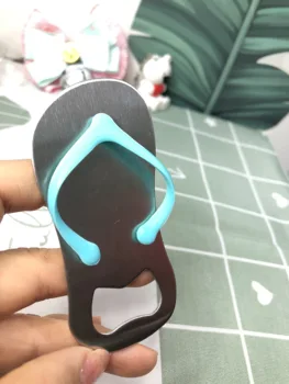 

Personalized Guest gift of wedding favors and giveaways--Groom and Bride name show on the Top Flip-Flop Bottle Opener 100pcs/lot