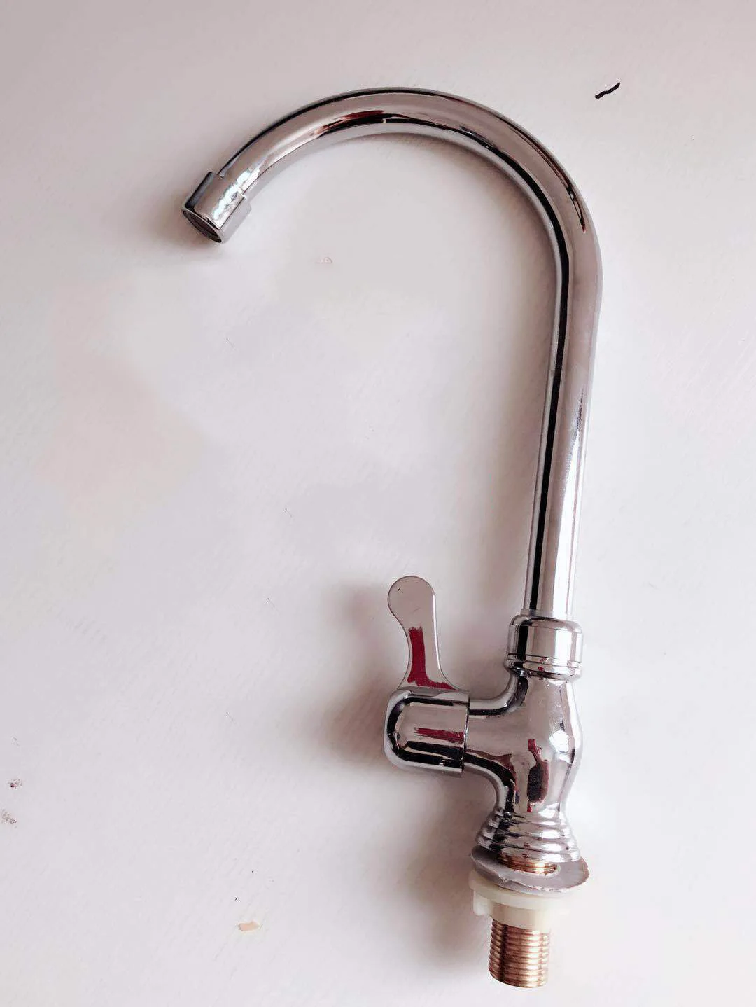 

Project Payment Aluminium Alloy Kitchen Faucet Single Cold 4 Points Vertical Type Rotatable Chrome Washing Basin Tap