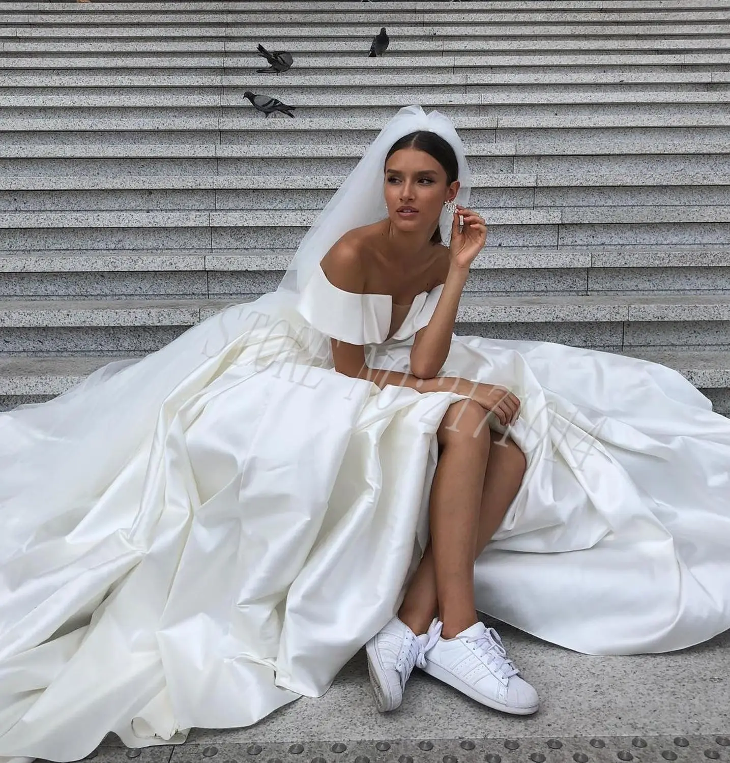 New Custom Made Vintage Elegant Simple Off Shoulder Sexy Backless White Satin A Line Wedding Dress