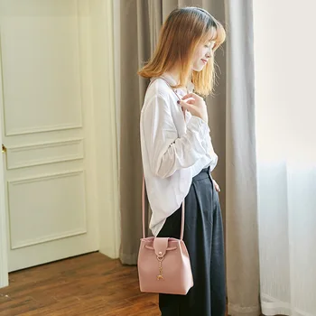 

Women Small Crossbody Bag Shoulder Bucket Bag Handbags Mini Leisure Women Handbags Pouch Mini Crossbody Messenger Pack