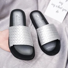 Ifrich/мужские тапочки с мягкой подошвой на плоской подошве; летние шлепанцы для отдыха; модные мужские пляжные шлепанцы; Цвет серебристый, золотистый; большие размеры; мужские уличные тапочки