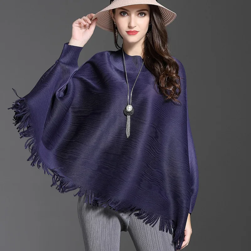 

LANMREM 2019 New Fashion Pattern Pleated Fringed Loose Large Size Cloak High Collar Waist Solid Color Pullover Women Coat AD064