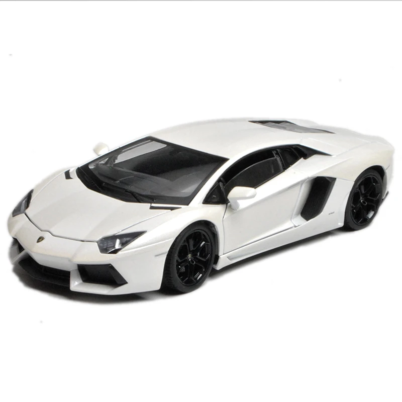 Welly 1:18 Lamborghini Aventador LP700 