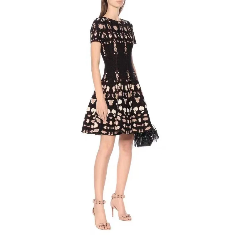 Wholesale Women's Dress Black Short sleeve Strips Jacquard